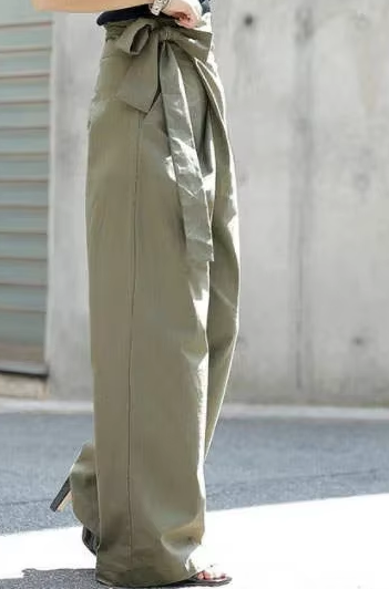 WOLFF - Elegante Wickelhose mit hoher Taille image